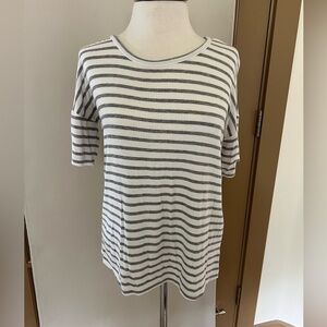 Potter's Pot Womens Small White Grey Stripe Short Sleeve Shirt with Zipper